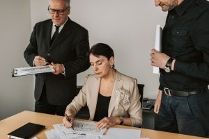 Empresas com contratação rápida em 2026: como encontrar vagas e acelerar sua candidatura